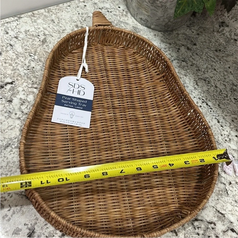 Pear Shaped Rattan Serving Tray 🌿🆕🌿 Medium 1.8x10.6x14.6 & Large 2x12.2x16.5”